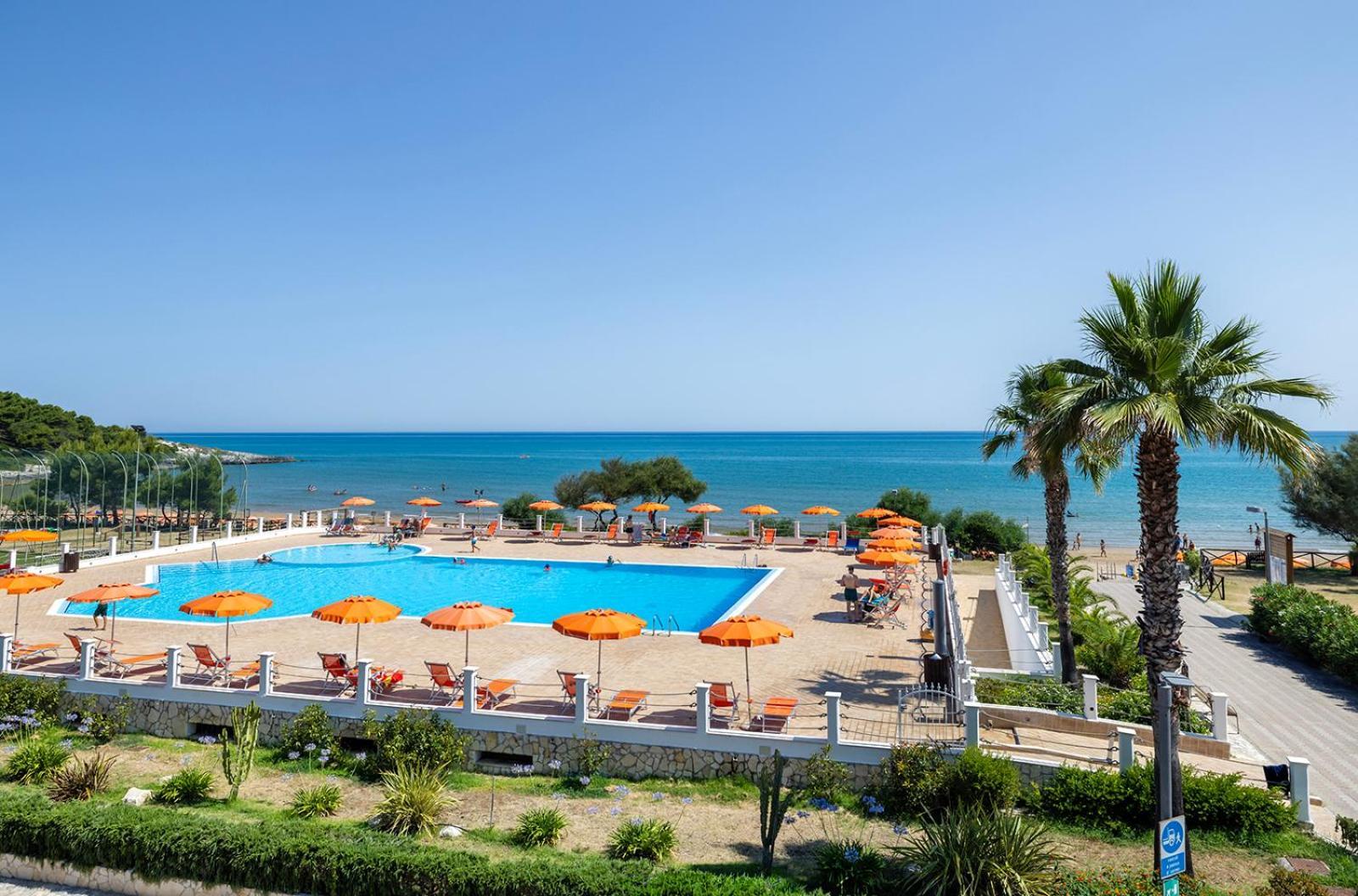 Crovatico Club Vacanze فيستَ المظهر الخارجي الصورة