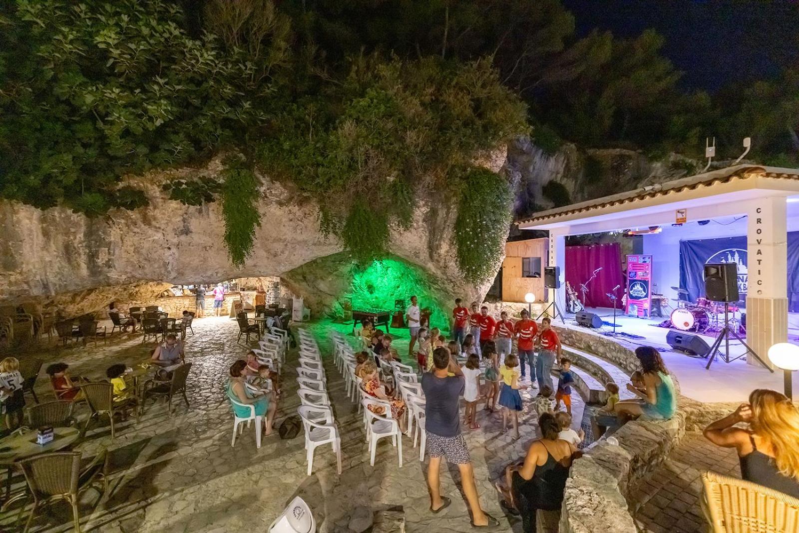 Crovatico Club Vacanze فيستَ المظهر الخارجي الصورة