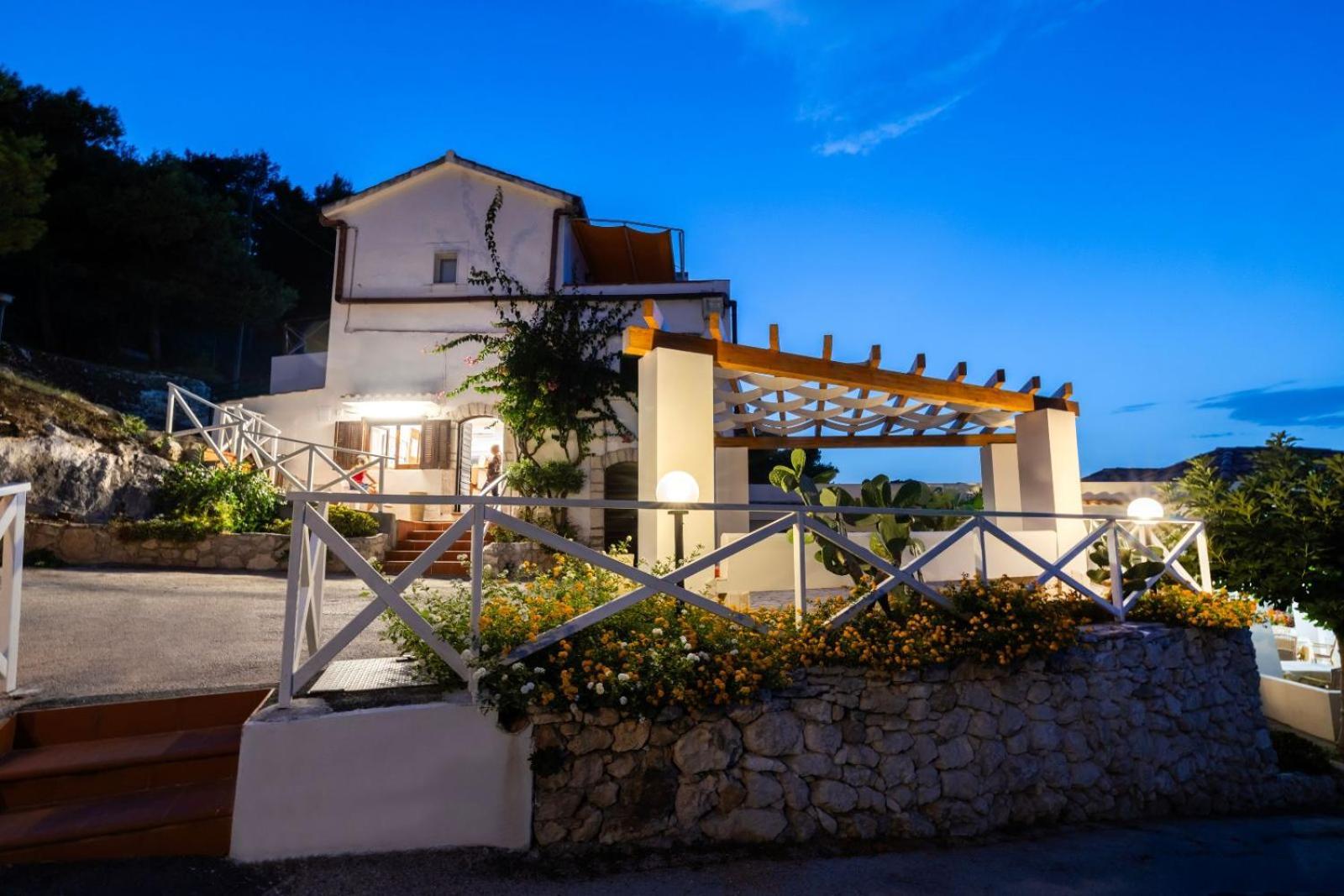 Crovatico Club Vacanze فيستَ المظهر الخارجي الصورة